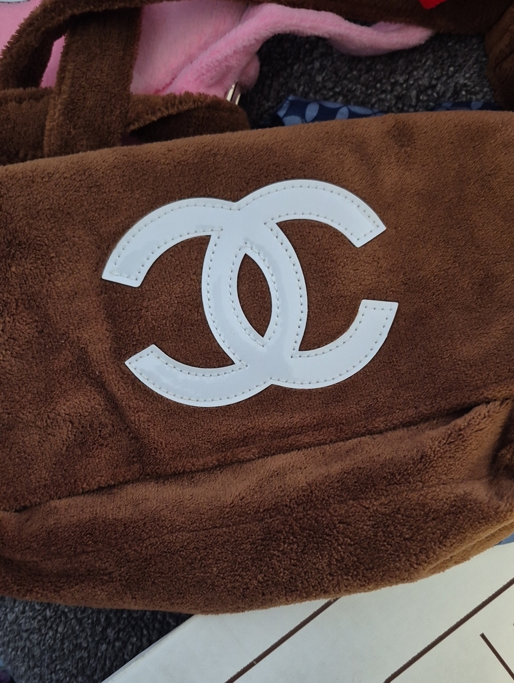 Percision CHANEL  White CC Patch GIFT W/ PURCHASE..